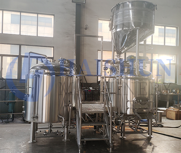 7BBL Brewhouse com tremonha