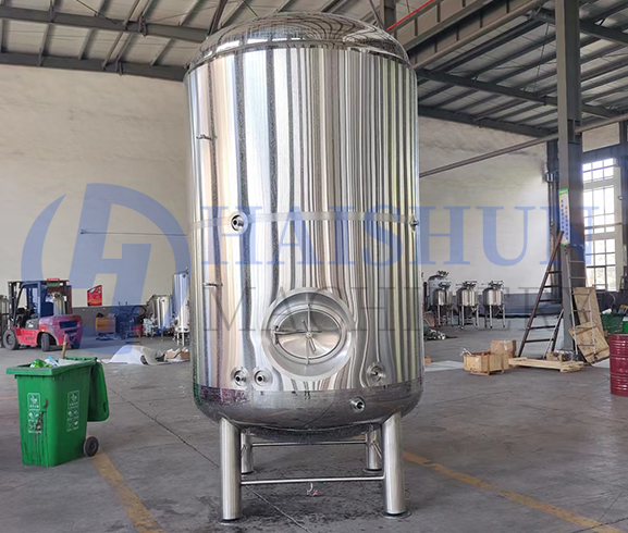 Mais de 30 BBL Brite Tanks